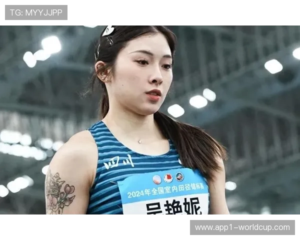 吴艳妮：赛场狂飙破纪录，场外甜飒展豹系魅力