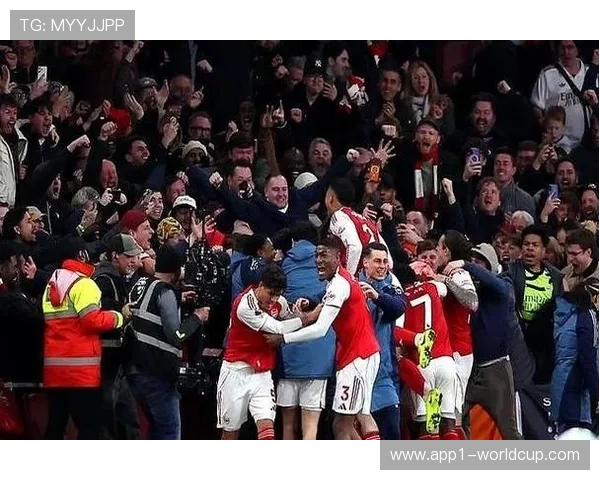 怀森：英超攻防全能王，5 球 51 拦截 1348 次传球创纪录